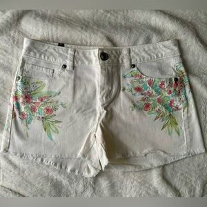 LC Lauren Conrad shorts with cute floral pattern.